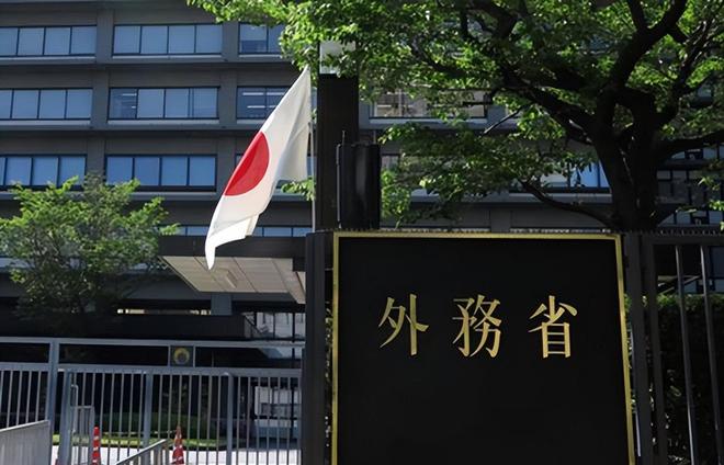 完美体育网站又一大汉奸冒头移民日本大骂中国人称没有中国世界更幸福(图6)