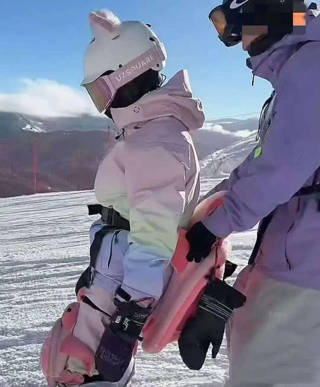 豪宅风波后全红婵带伤新疆滑雪令人担心的事发生樊振东说对了(图10)
