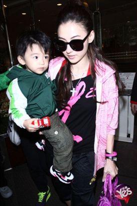 谢霆锋儿子卢卡斯深圳滑雪引发网友热议颜值爆表！(图4)