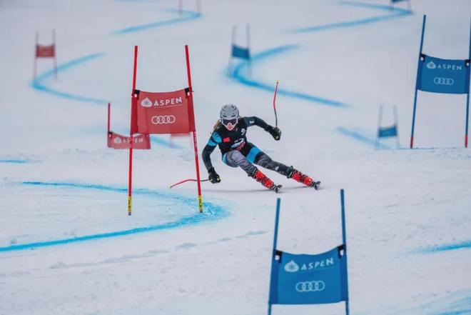 阿斯本雪堆山滑雪村202425雪季精彩活动完美体育等你来参加!(图2)