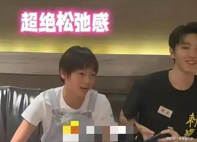 滑雪风波再升级?全红婵现身王俊凯话剧现场令人担心的事情发生(图5)