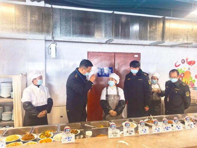 20天2万人！高海拔滑雪新手放心冲？看羌人谷硬核保障(图8)