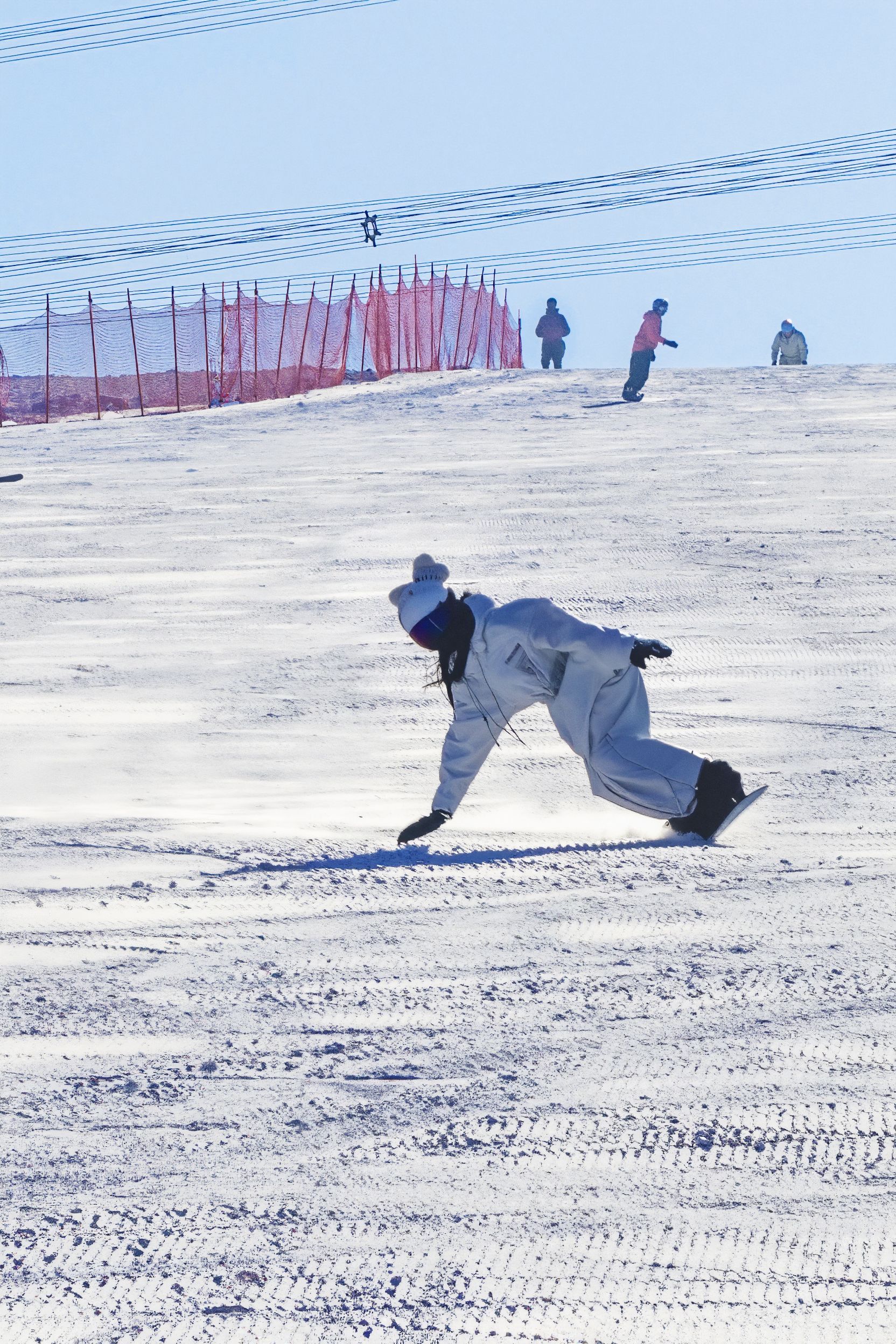 完美体育网站神木碧麟湾滑雪场——打造专业赛道共赴冰雪之约(图1)