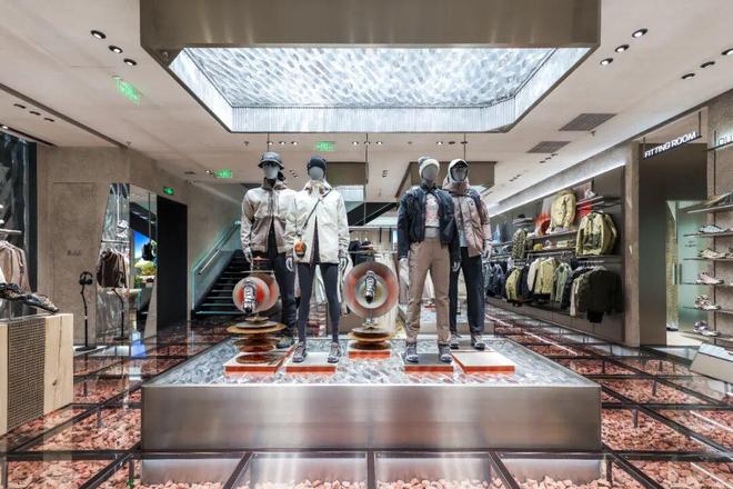 萨洛蒙重塑户外零售(图3)