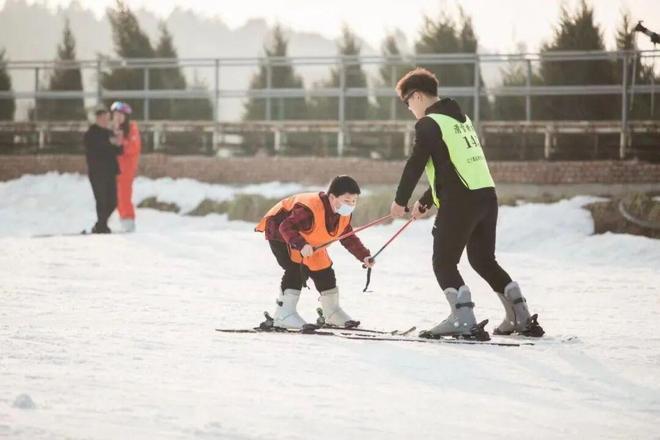 这么近那么美滑雪还是贾汪美完美体育网站(图6)