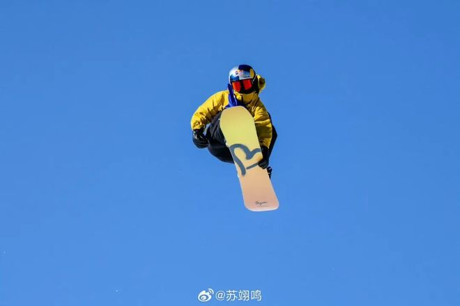 完美体育苏翊鸣夺冠想滑雪的心早已按耐不住了(图3)