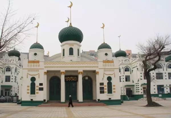 完美体育知道哈尔滨人为什么不爱出国旅游吗？看到答案我震惊了！(图30)