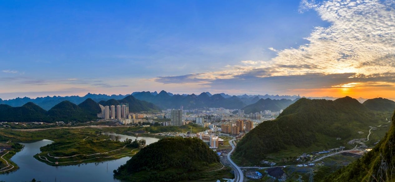 完美体育网站贵州水城：水火相济处拔节生长时(图4)