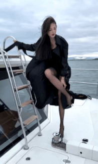 轻松一刻：新手司机害怕远光完美体育网站(图1)