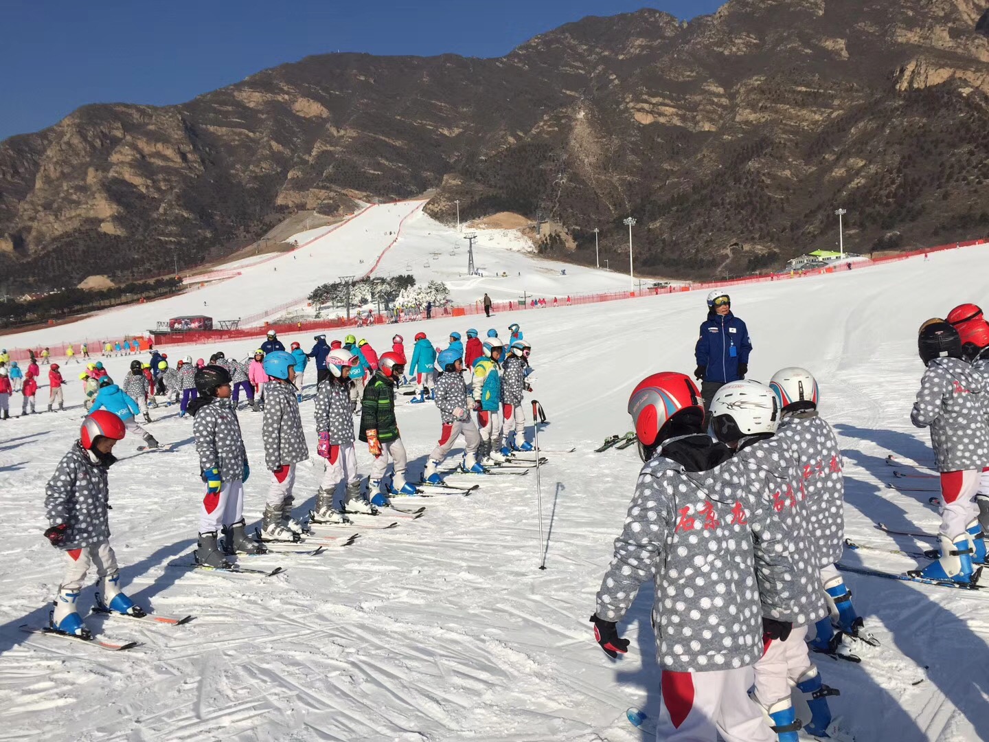 2026北京周边滑雪场推荐：带家长休息区的亲子之选完美体育网站(图2)