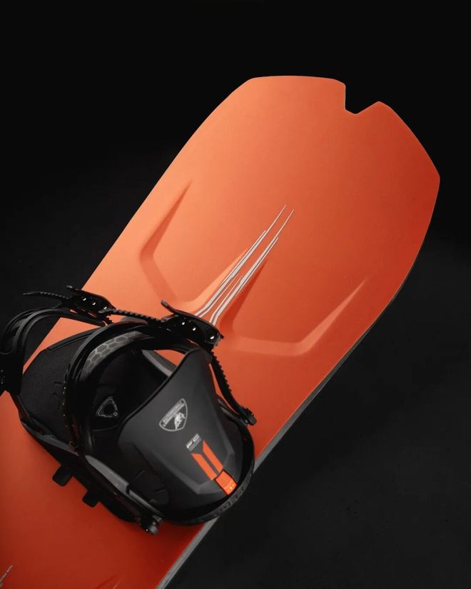 蛮牛出完美体育网站来“炸街”雪板上道“炸场”～(图1)