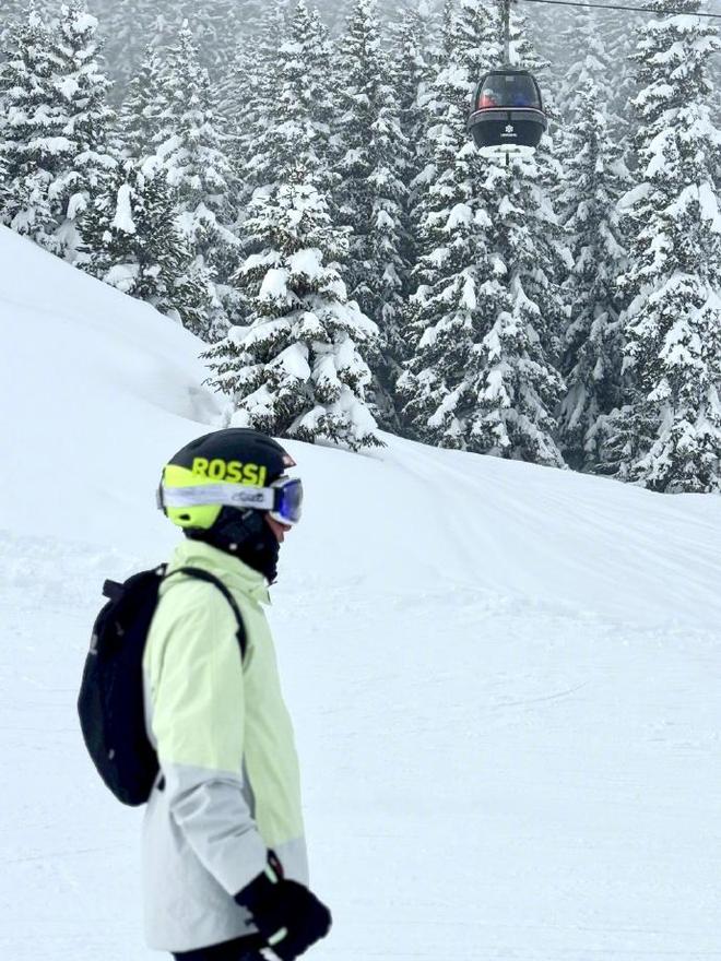 雷军滑雪6天：大佬的假期不只有“玩”这一件事(图2)