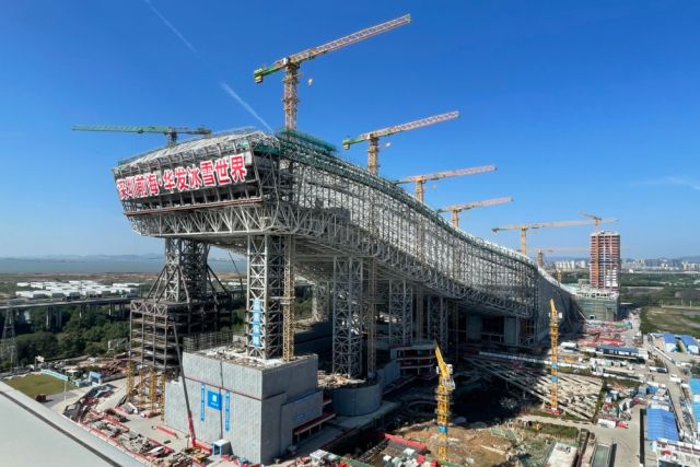 “全球最大滑雪场”头衔易主·深圳“冰雪巨鲸”正式入海(图15)